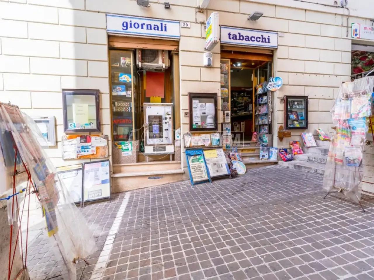 Tabaccheria in , Macerata, {3} - Foto 1