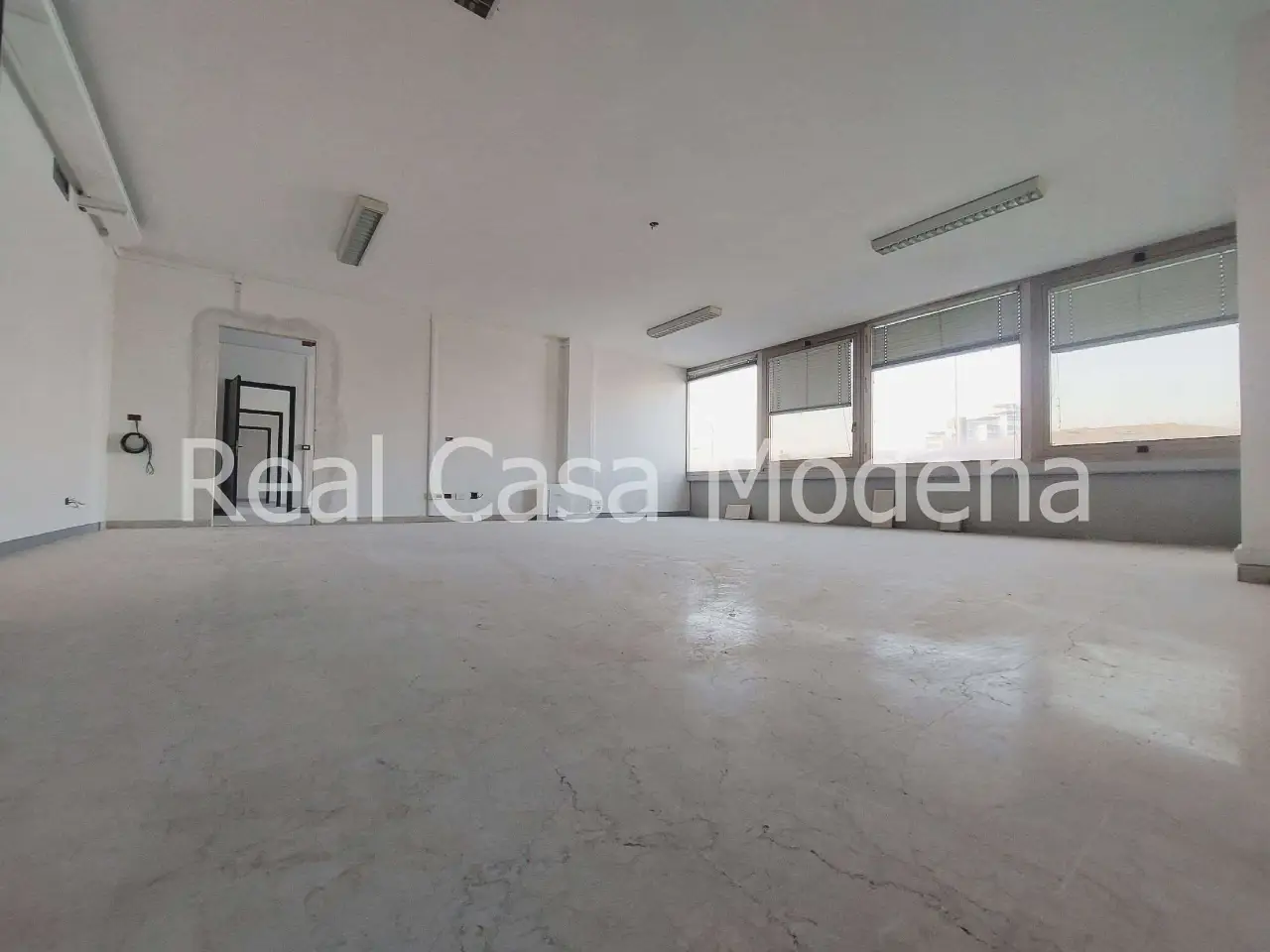 Ufficio in Via Cagliostro, Modena, {3} - Foto 1