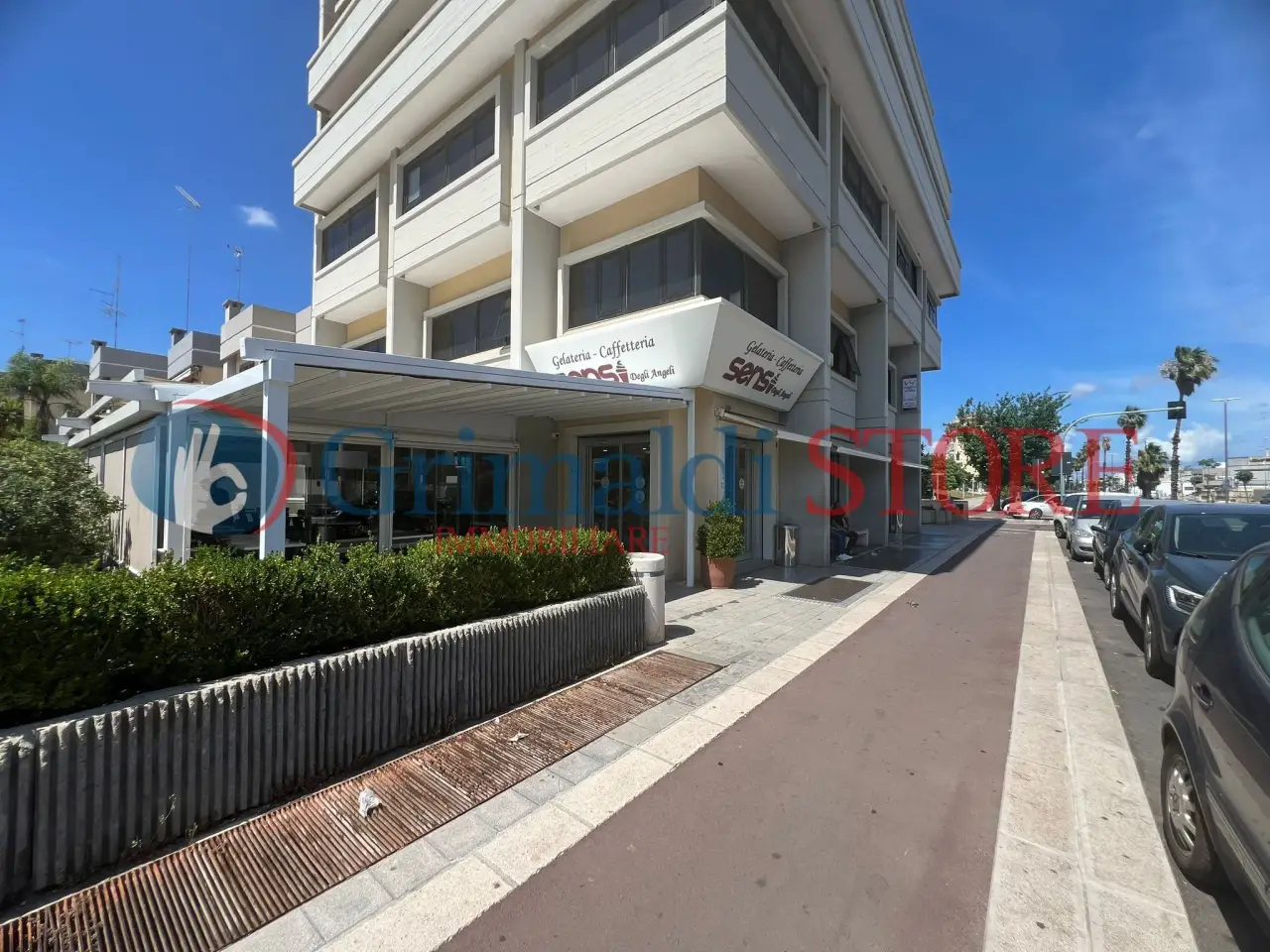 Palazzina commerciale in Viale Giovanni Paolo II 9, Lecce, {3} - Foto 2