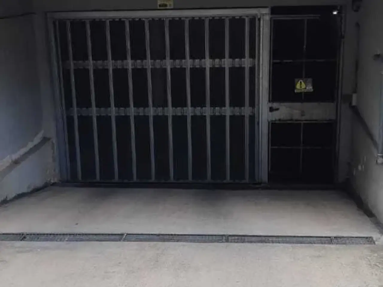 Parcheggio chiuso in Via Vincenzo Bianco 6, Lanciano, {3} - Foto 1
