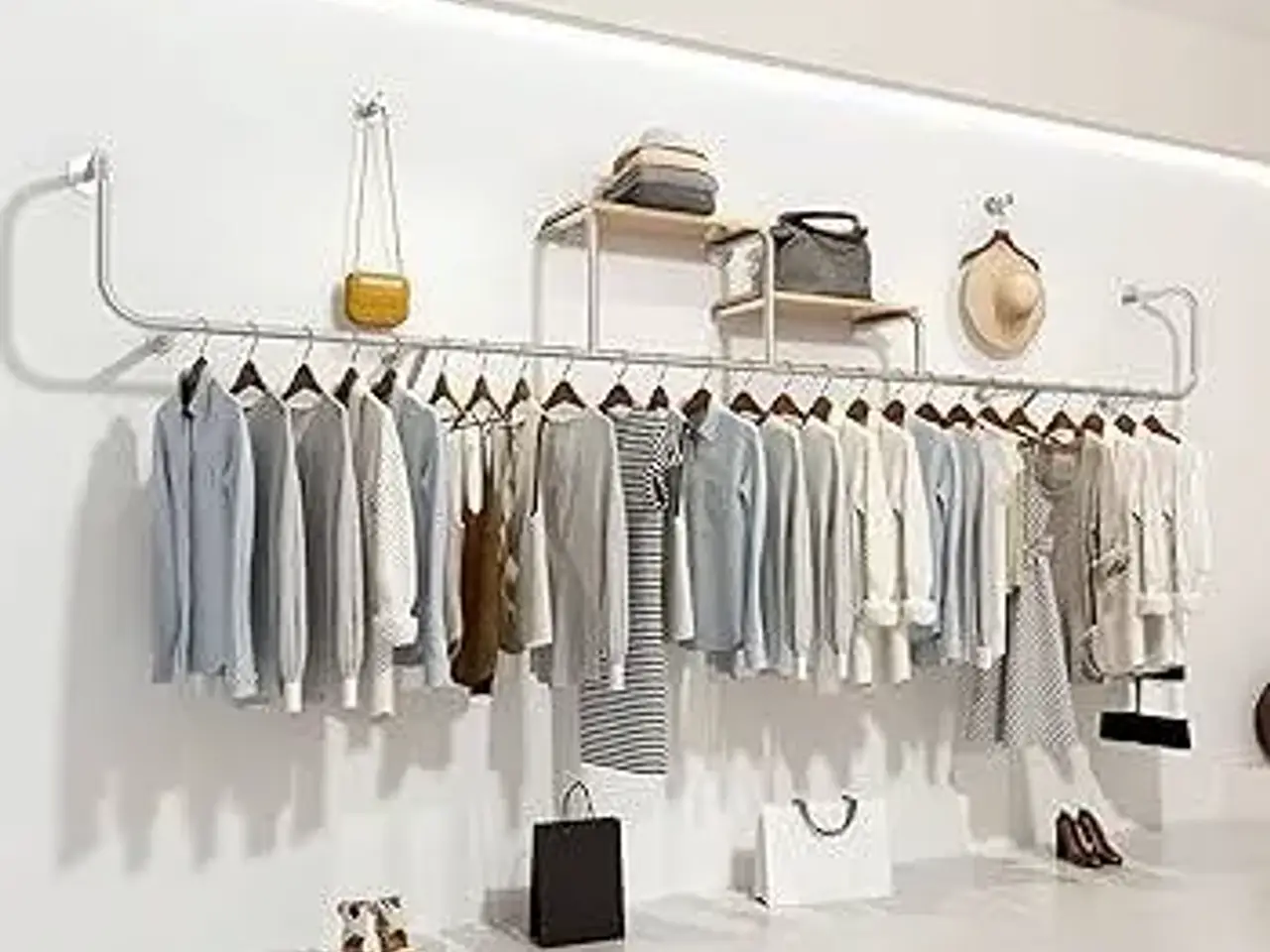 Esercizio commerciale in Corso Italia 1, Pisa, {3} - Foto 1