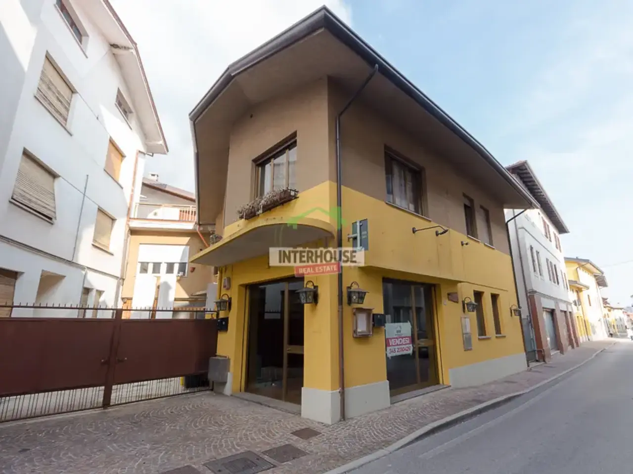 Locale commerciale in Via Piave 40, Maniago, Maniago, {3} - Foto 1