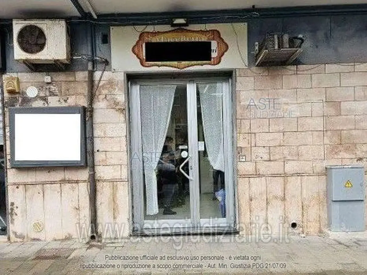 Negozio in Via C. Mannarini 14 14, Taranto, {3} - Foto 2