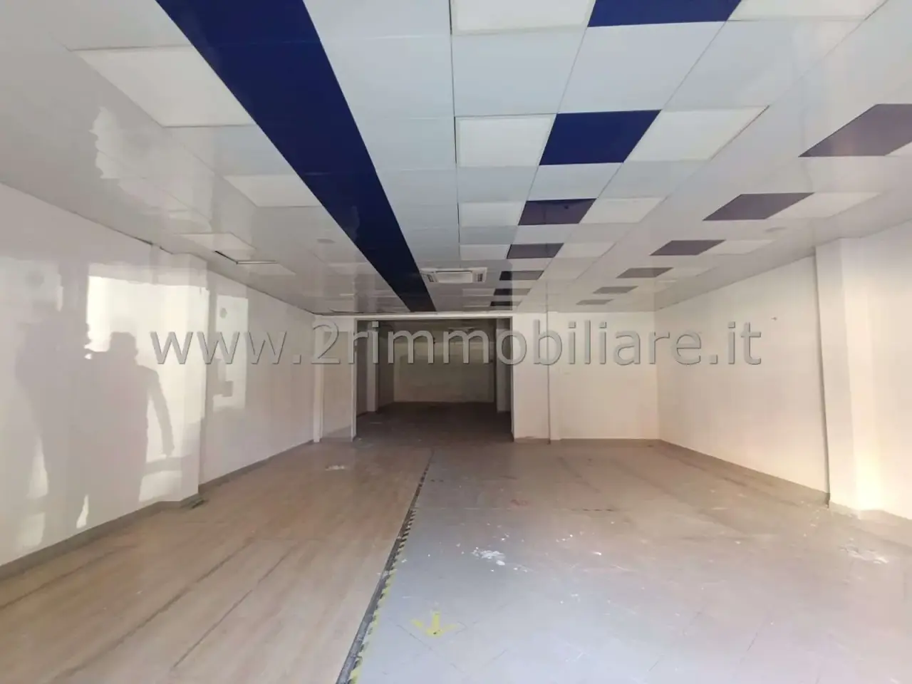 Negozio in Via Salemi, Mazara Del Vallo, {3} - Foto 2