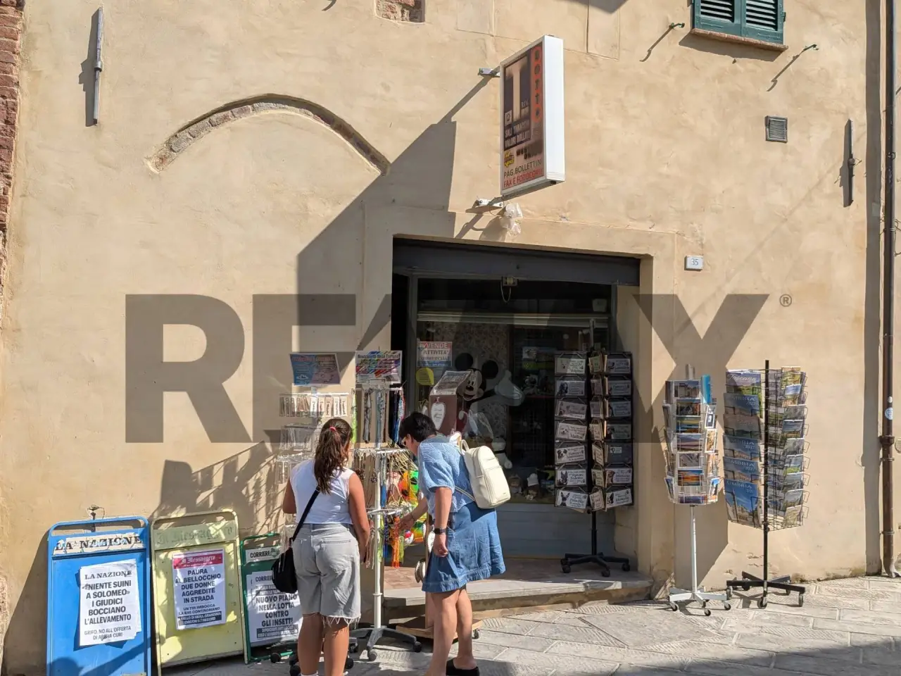Esercizio commerciale in Via Vittorio Emanuele 35, Castiglione Del Lago, {3} - Foto 1
