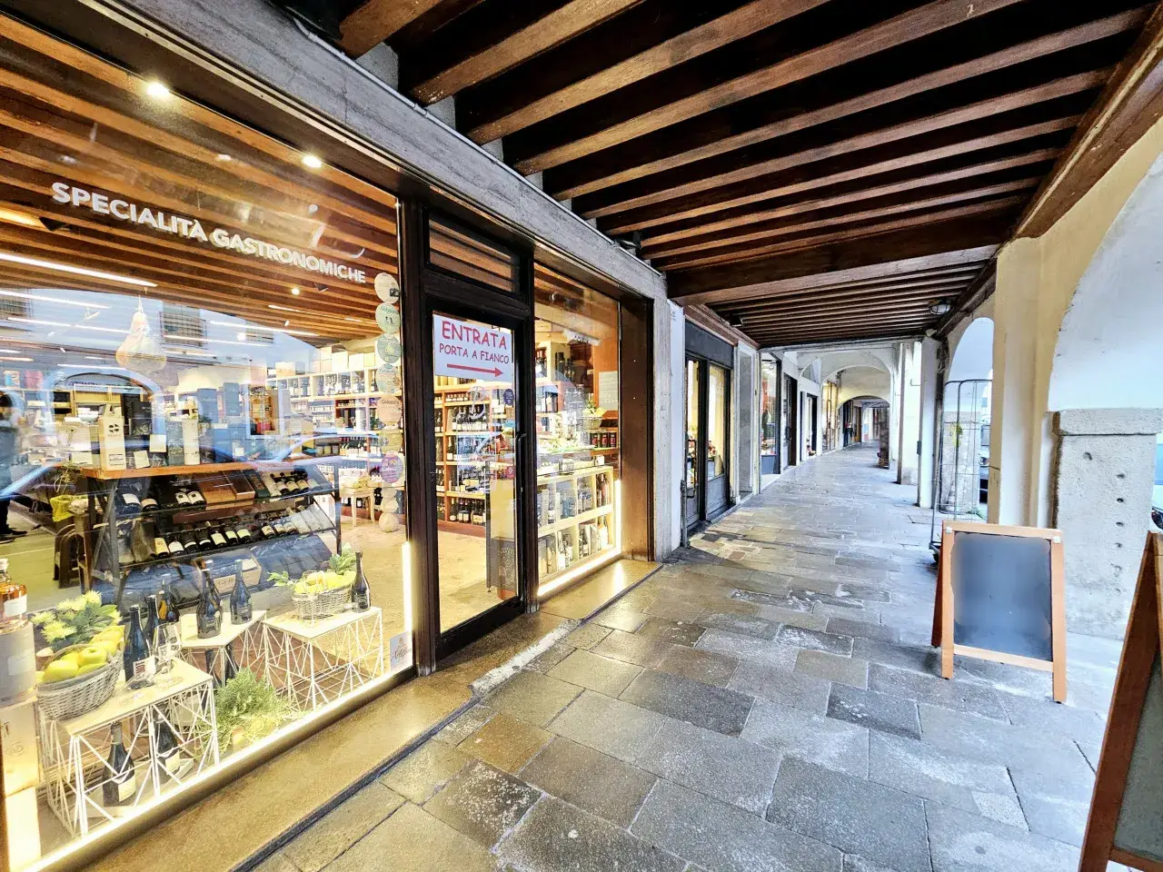 Minimarket in Via Cavour, Este, {3} - Foto 1