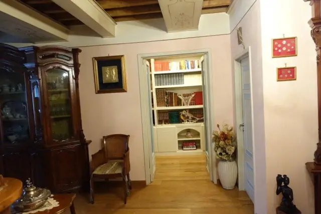 4-room flat in Piazza Garibaldi 13, Bibbiena - Photo 1