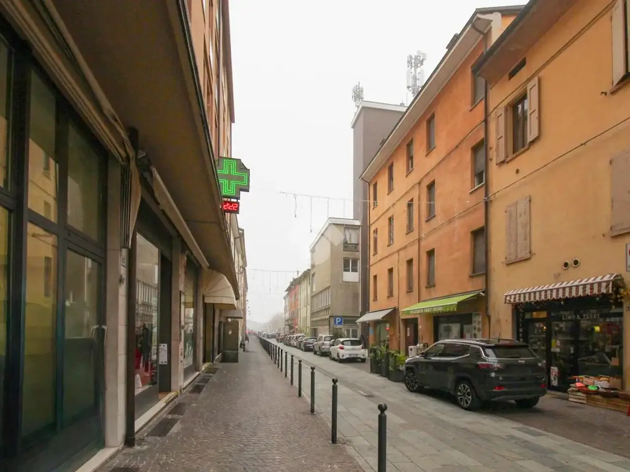 Ufficio in Via Cesare Battisti 95, Sassuolo, {3} - Foto 1
