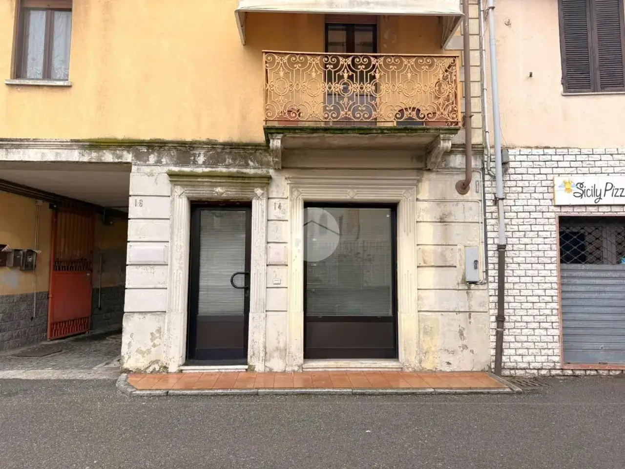 Negozio in Via Olmetto 14, Borgofranco D'Ivrea, {3} - Foto 1