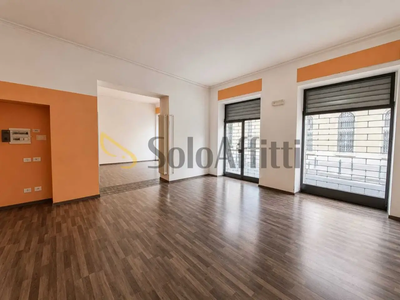 Negozio in Corso di Porta Vigentina 26, Milano, {3} - Foto 2