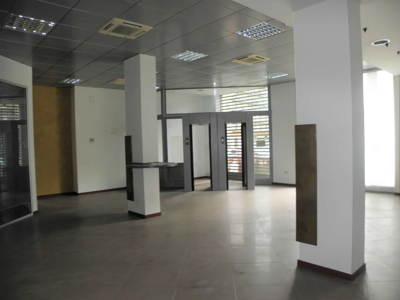 Negozio in Viale Teracati, Siracusa, {3} - Foto 1