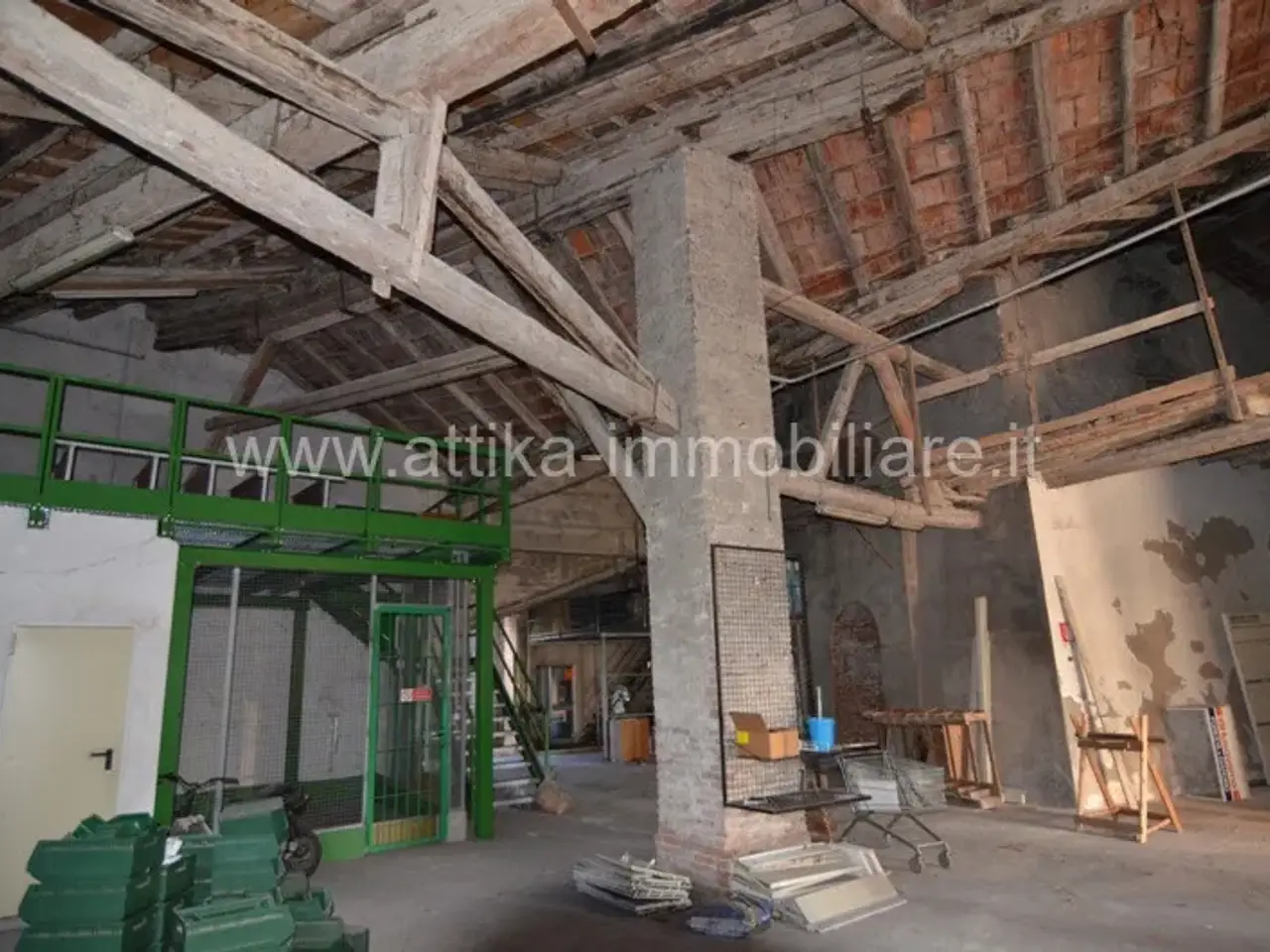 Esercizio commerciale in Via Roma, Monselice, {3} - Foto 1