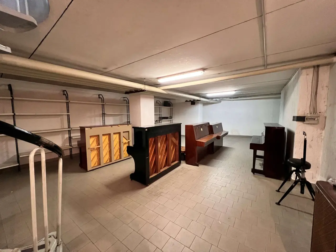 Magazzino in Via Nazionale, Costa Volpino, {3} - Foto 1