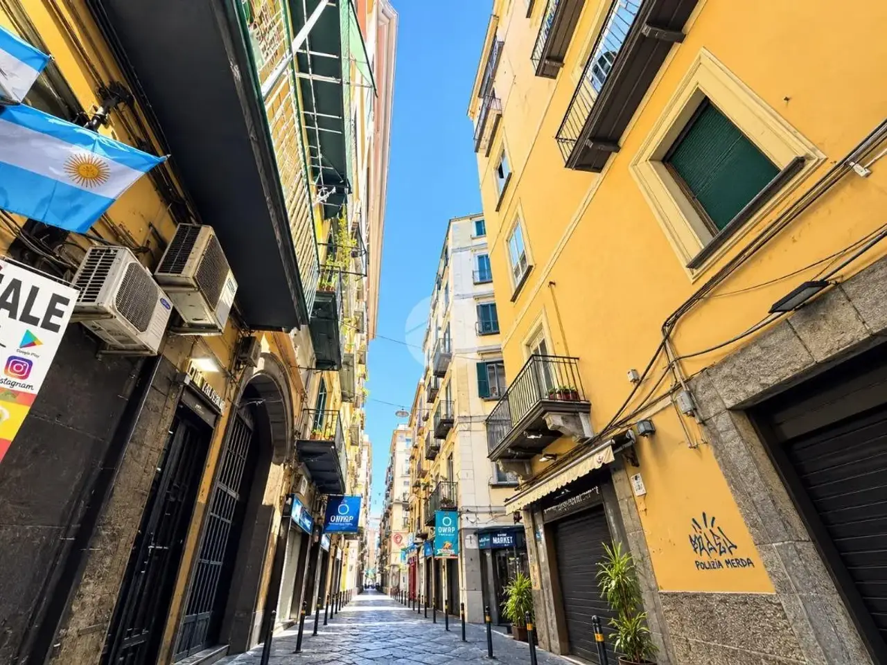 Negozio in Via Pasquale Scura 00, Napoli, {3} - Foto 2