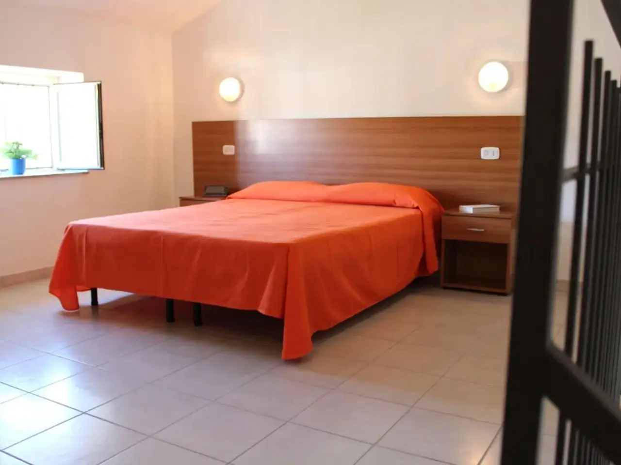 Albergo in Contrada Bazia 17-19, Furnari, {3} - Foto 1