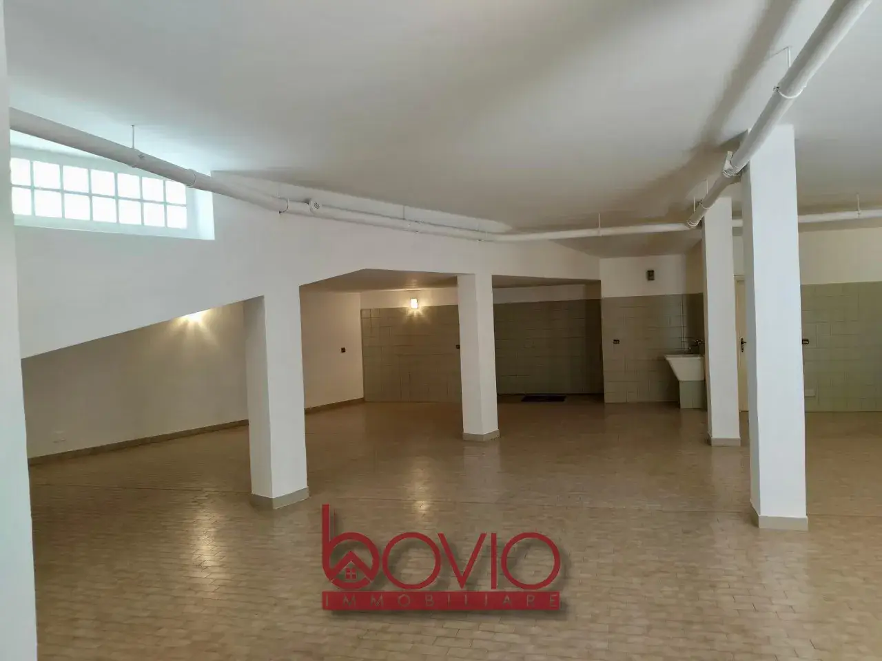 Magazzino in Corso Brianza 8a, Torino, {3} - Foto 1