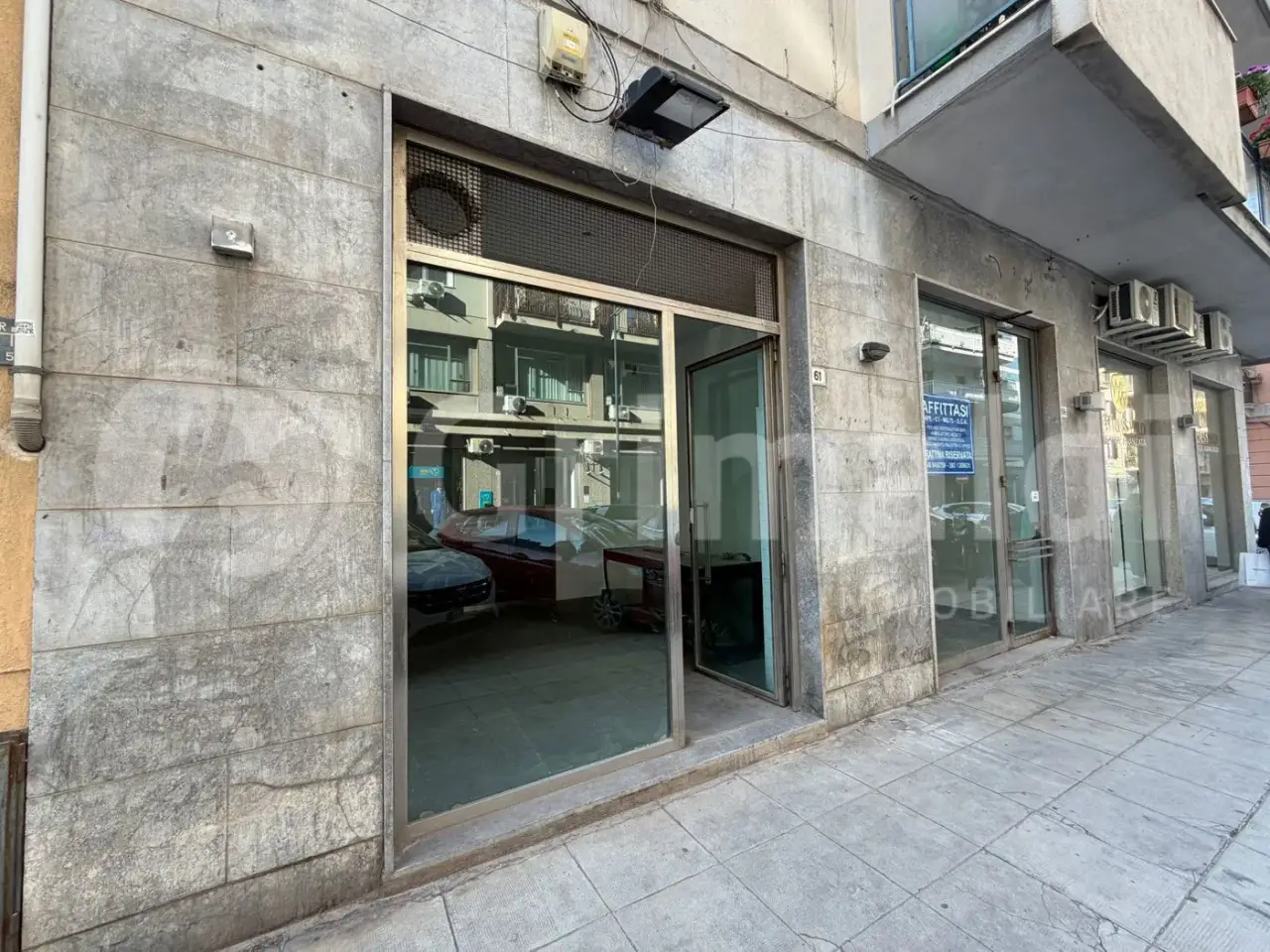 Magazzino in Via Gioacchino di Marzo 61, Palermo, {3} - Foto 2