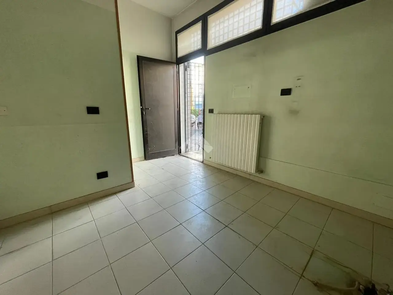 Negozio in Piazza Aldo Moro 42, Mirano, {3} - Foto 2