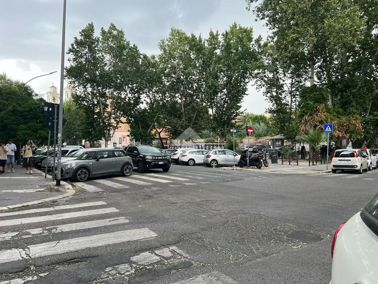 Negozio in Via Evandro 20, Roma, {3} - Foto 1