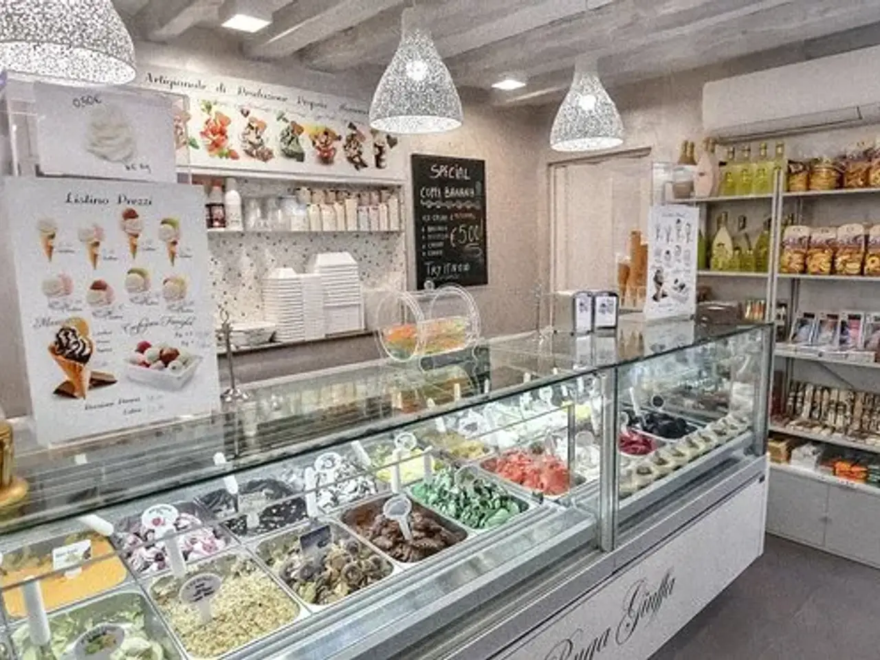 Negozio in Piazza Cavalli, 29121 Piacenza Pc, Italia, Piacenza, {3} - Foto 1