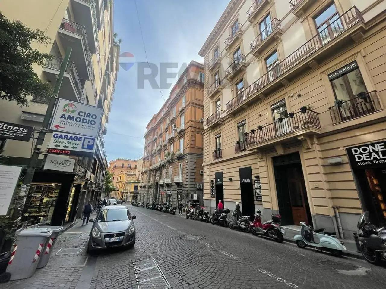 Ufficio in , Napoli, {3} - Foto 2
