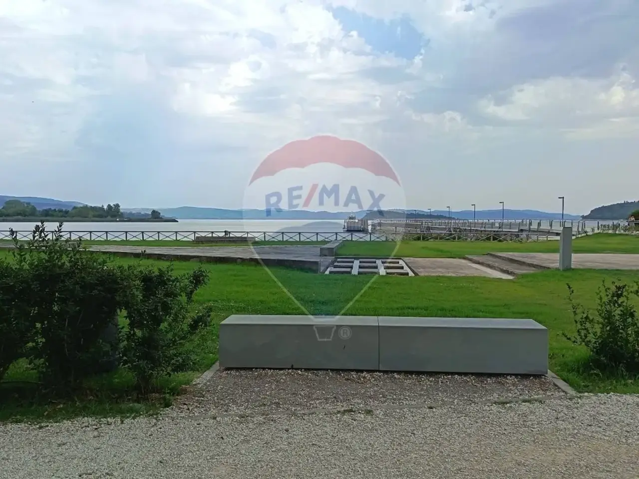 Esercizio commerciale in Via Navaccia 12, Tuoro Sul Trasimeno, {3} - Foto 1