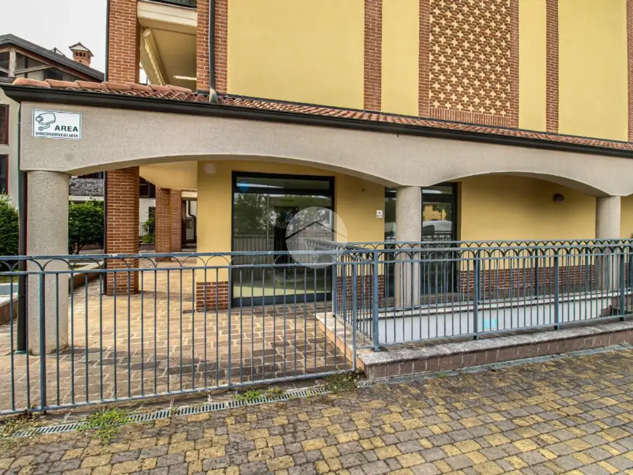 Negozio in Piazza Italia 6, Comazzo, {3} - Foto 1