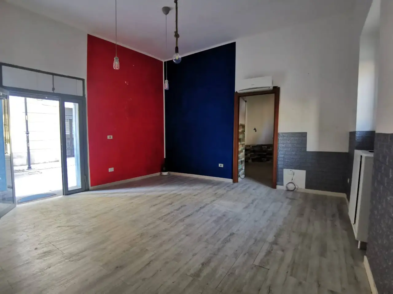 Negozio in Via Santacroce 25, San Nicola La Strada, {3} - Foto 2