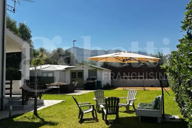 Villa bifamiliare in vendita, Viale Mistral 52, Carini - Foto 1