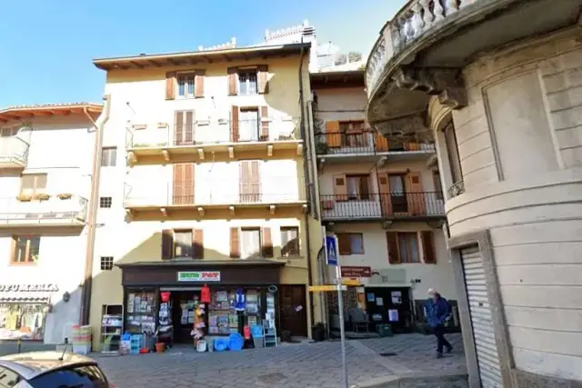 Dreizimmerwohnung in Via Roma, Pont-Saint-Martin - Foto 1