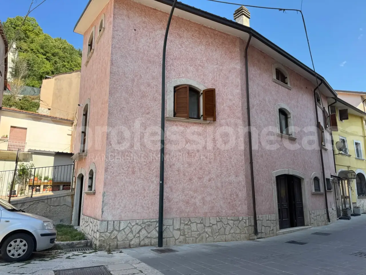 Magazzino in Corso Vittorio Emanuele 151, Castel Di Sangro, {3} - Foto 2