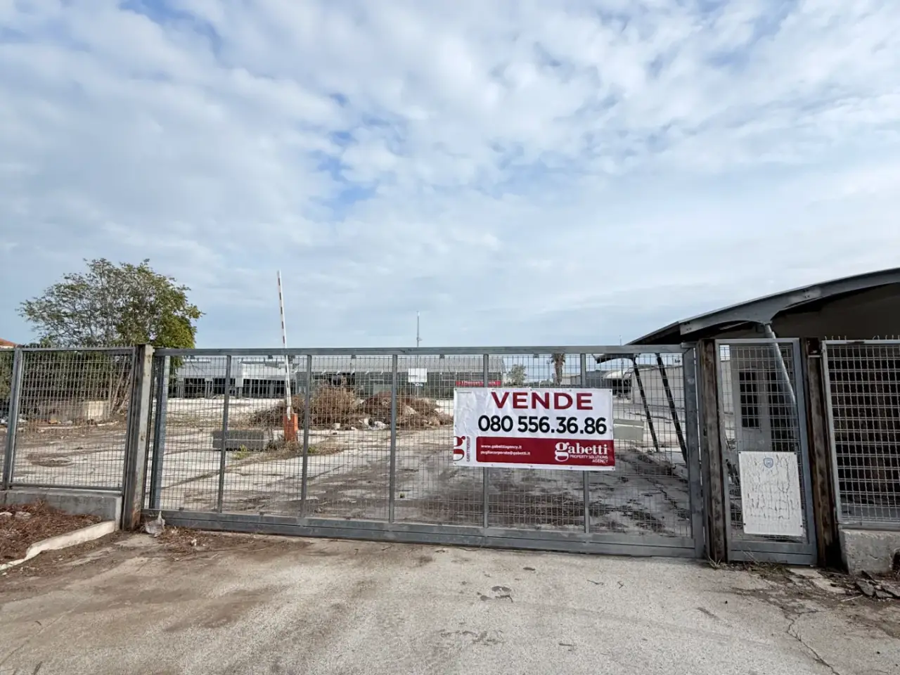 Immobile commerciale in Via Bruno Buozzi 54, Bari, {3} - Foto 1