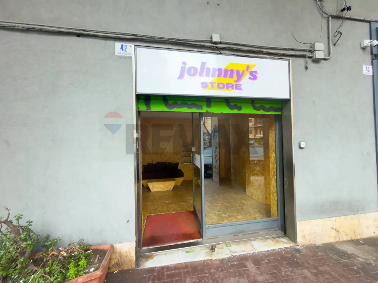 Negozio in Largo Rosolino Pilo 42, Catania, {3} - Foto 1