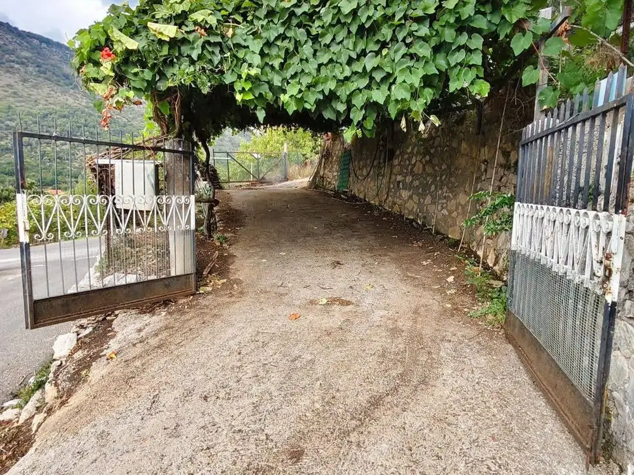 Magazzino in Via Monte Acuto 1, Maenza, {3} - Foto 1