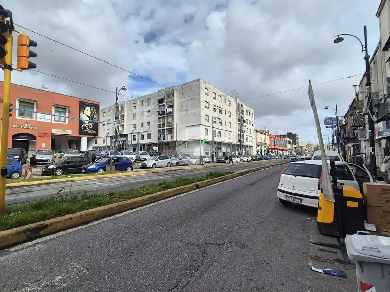 Negozio in Via della Stadera 175, Napoli, {3} - Foto 1
