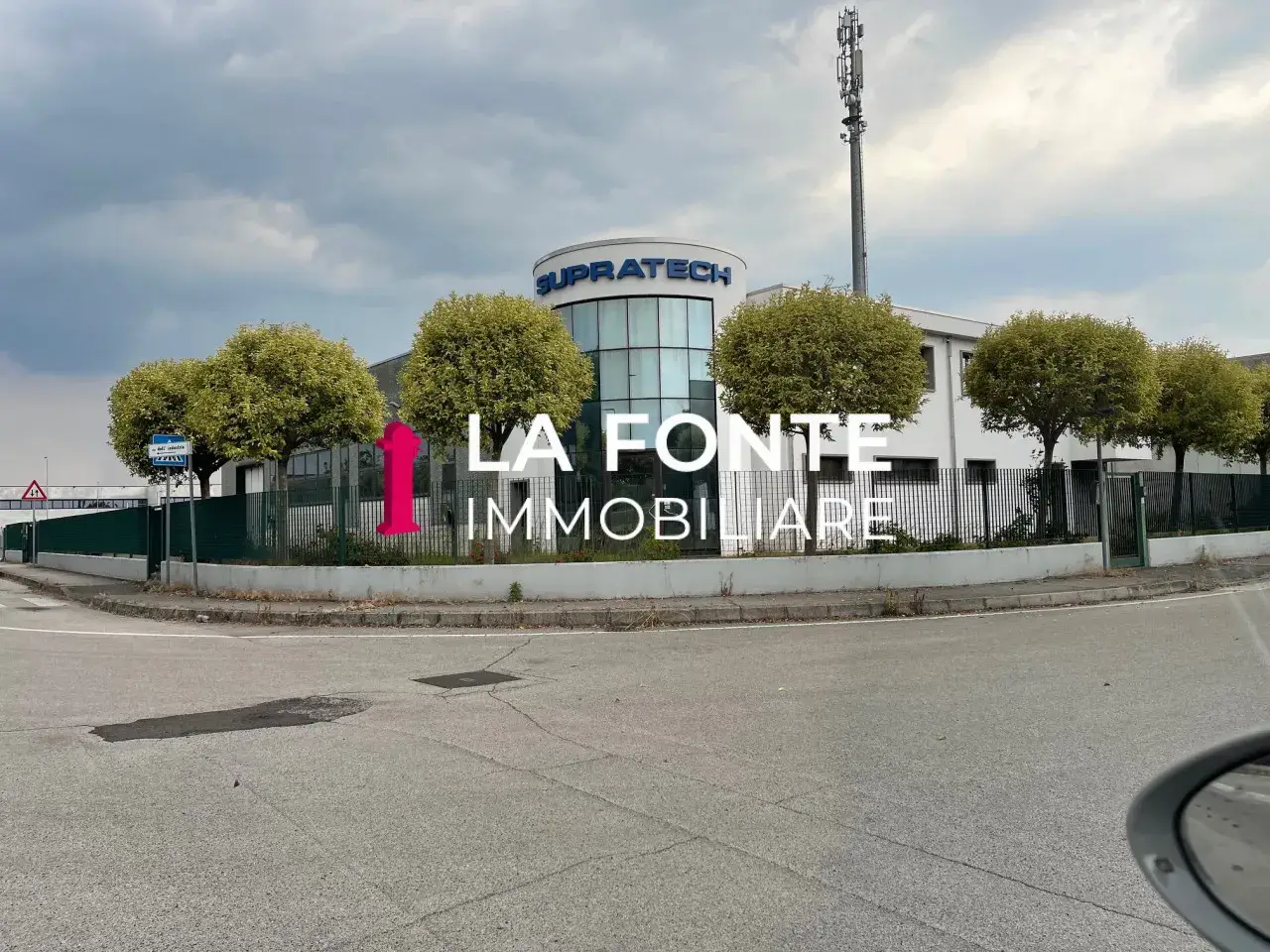 Capannone in Viale del Lavoro, Vigodarzere, {3} - Foto 1