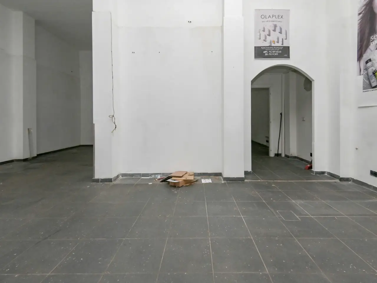 Negozio in Via Emanuel 22, Torino, {3} - Foto 2