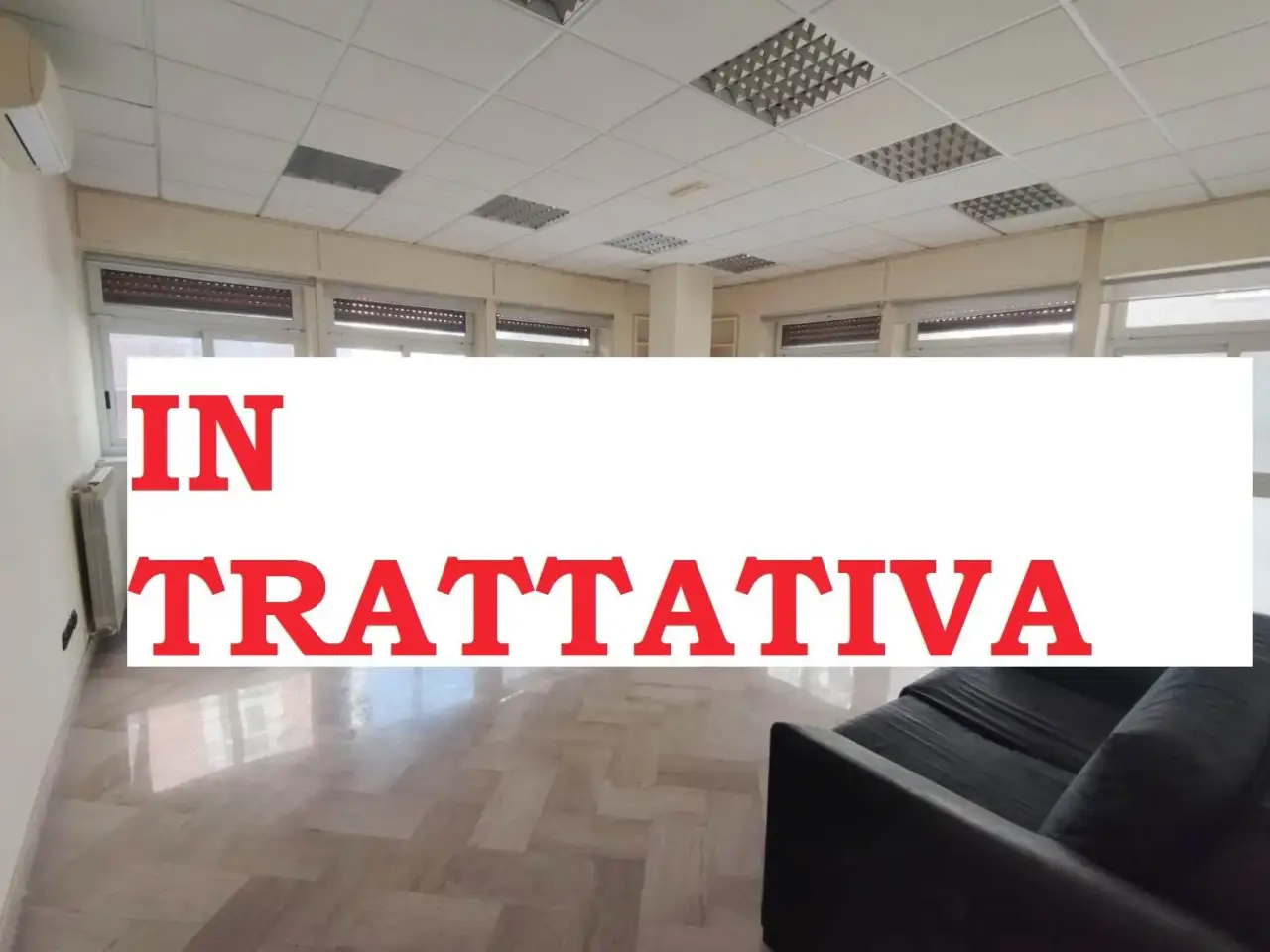 Ufficio in  Bari, Bari, {3} - Foto 1