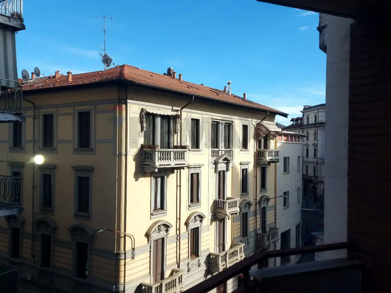 Ufficio in Via Piave 12, Varese, {3} - Foto 1