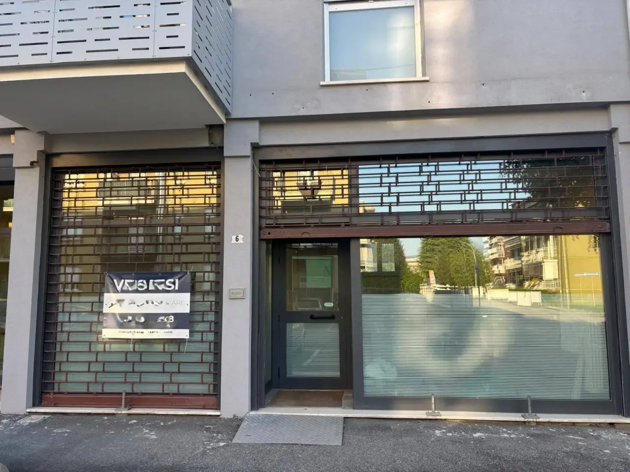 Negozio in Via Sanzio 6, Ponte San Pietro, {3} - Foto 2