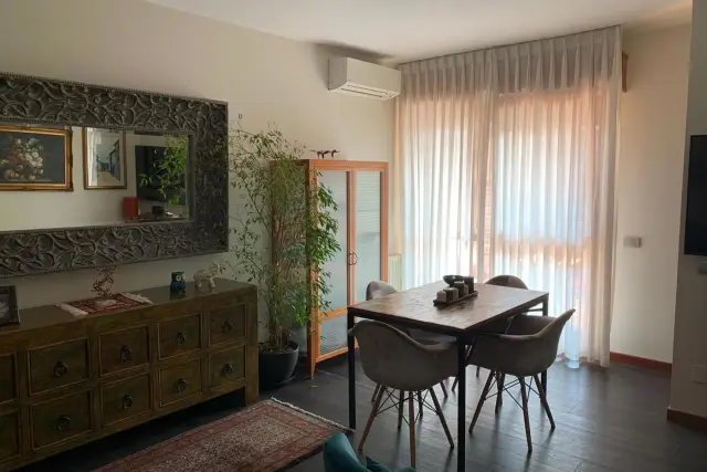 Vierzimmerwohnung in Viale della Grande Muraglia, Roma - Foto 1