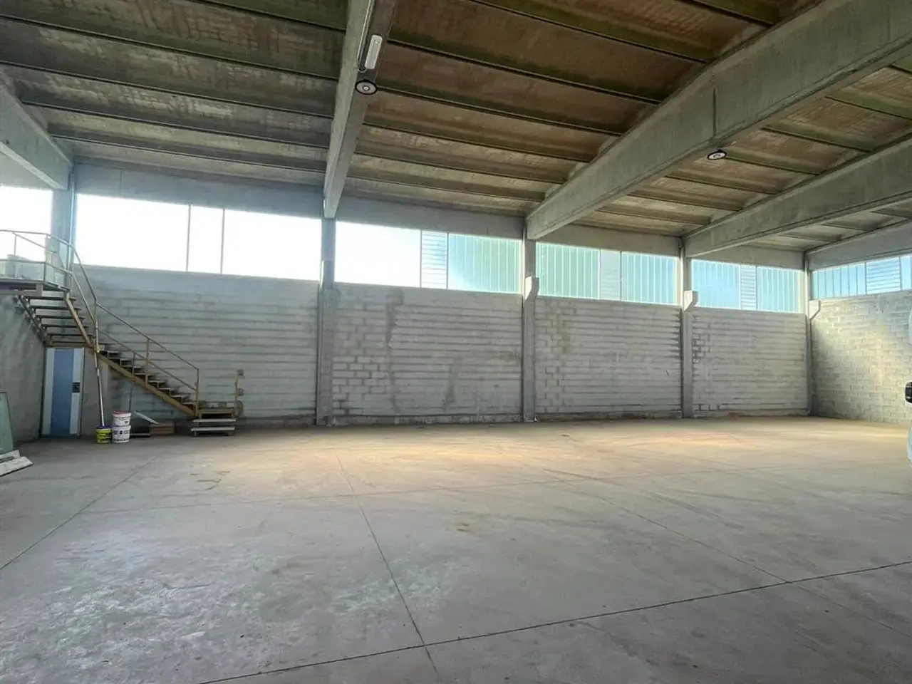 Capannone in , Suzzara, {3} - Foto 2