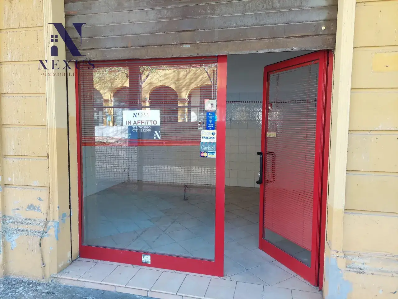 Negozio in Piazza Andrea Costa, Fano, {3} - Foto 1