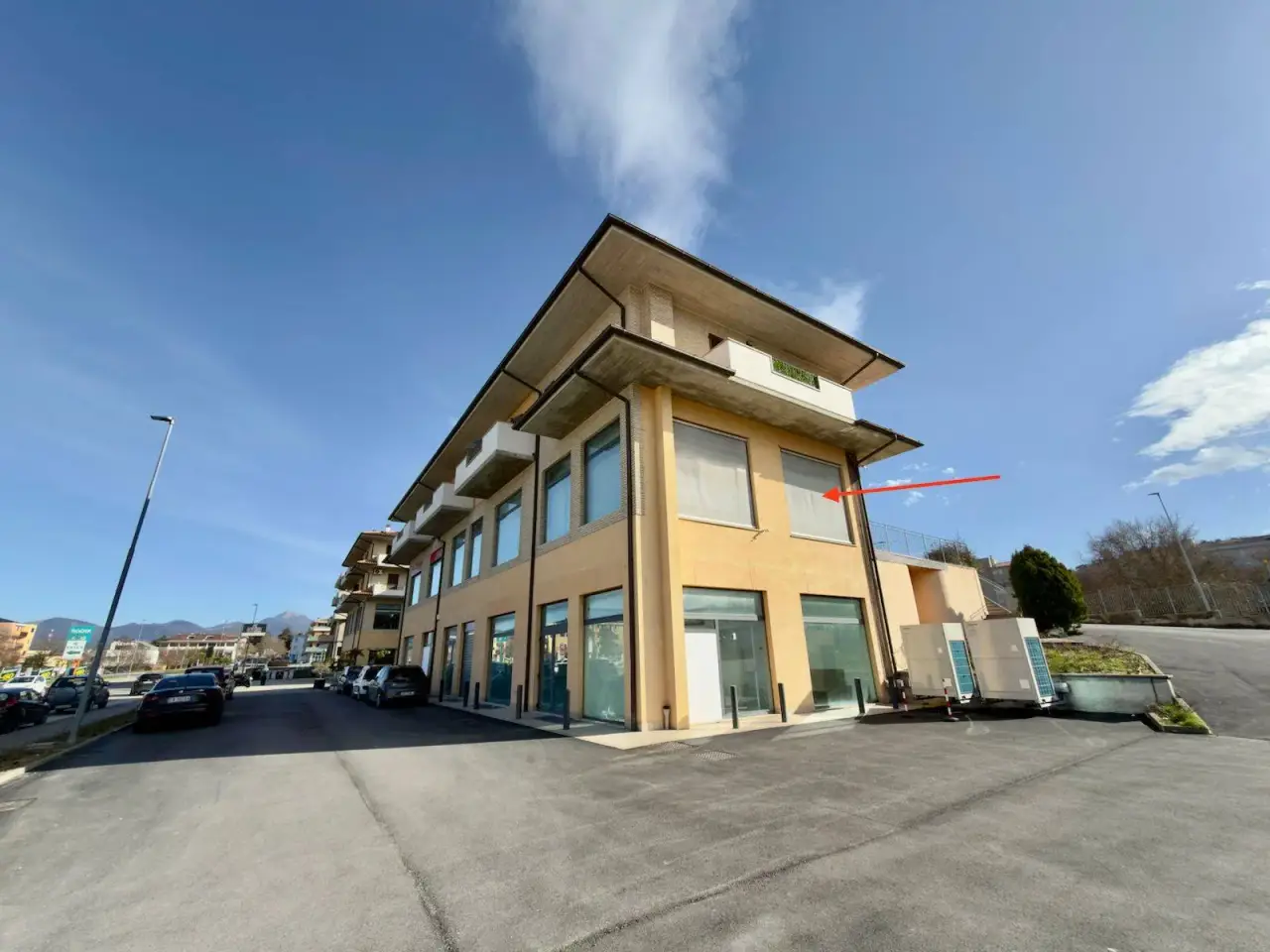 Negozio in Via Brodolini, Fabriano, {3} - Foto 1