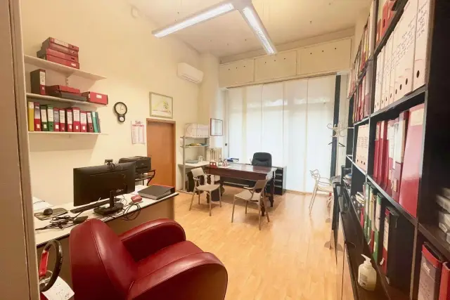 Gemeinschaftsbüro in Via Ferrante Aporti 14, Milano - Foto 1