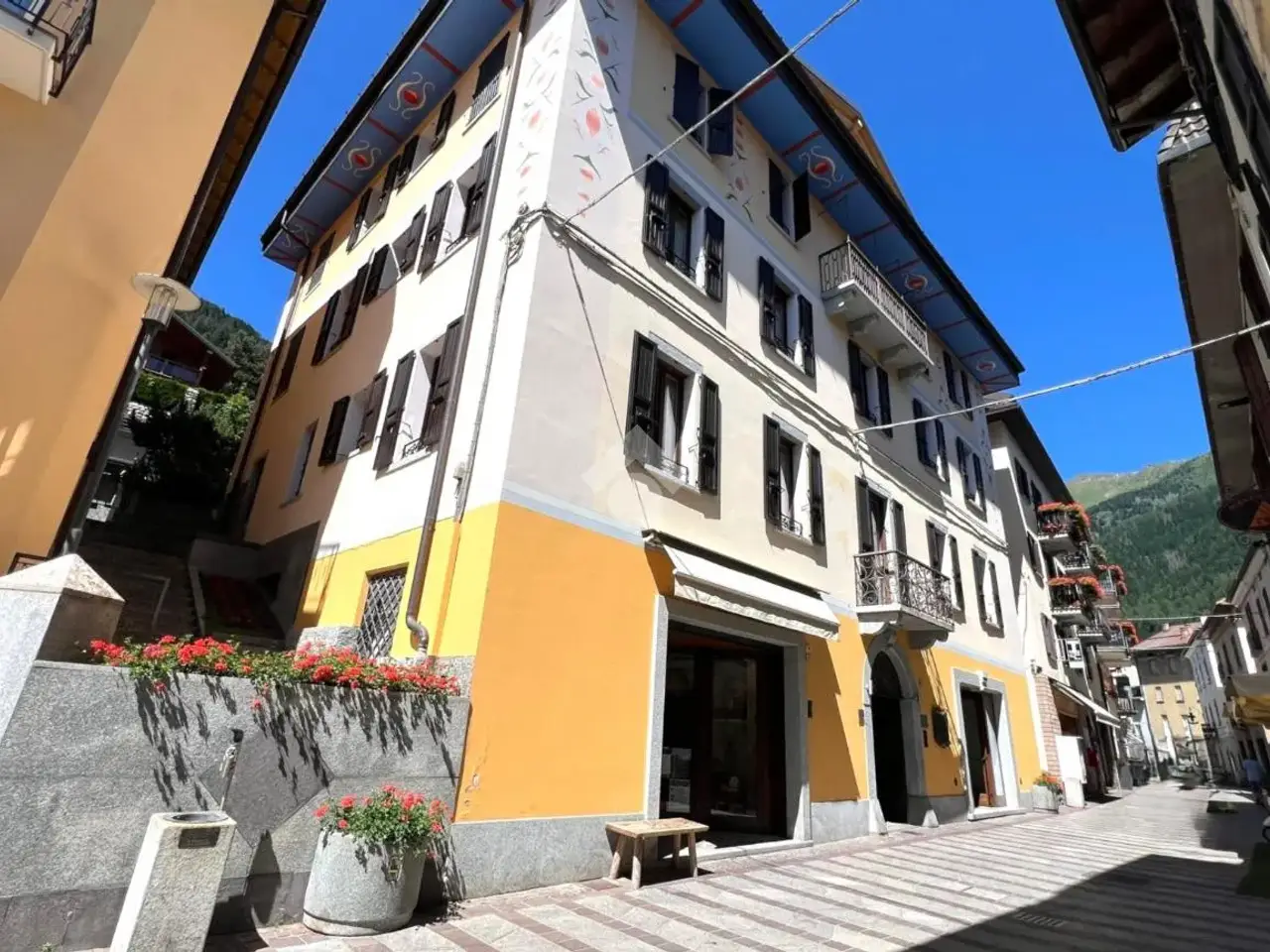 Albergo in Corso Milano E Via Gennaro Sora, Ponte Di Legno, {3} - Foto 1