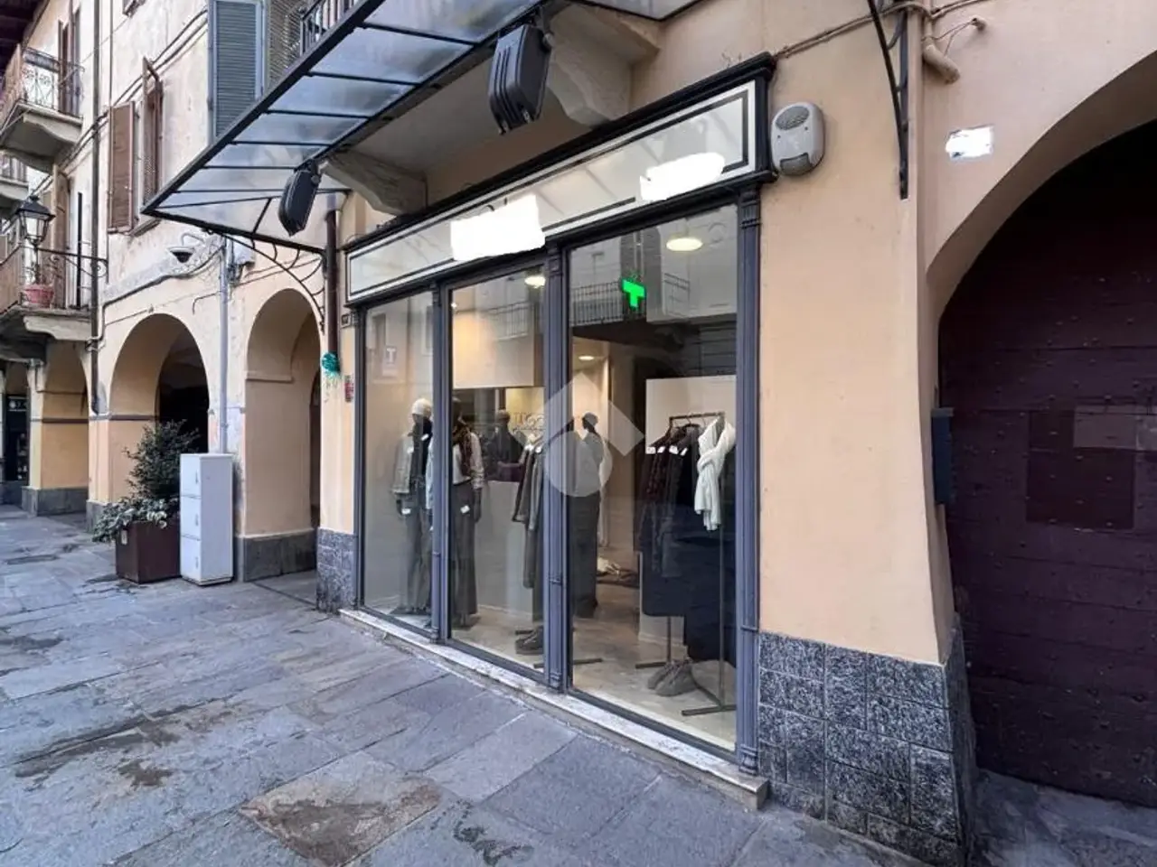 Negozio in Via Vittorio Emanuele 137, Cirie', {3} - Foto 1