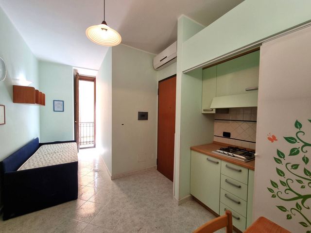 2-room flat in Piazza Larussa, Catanzaro - Photo 1