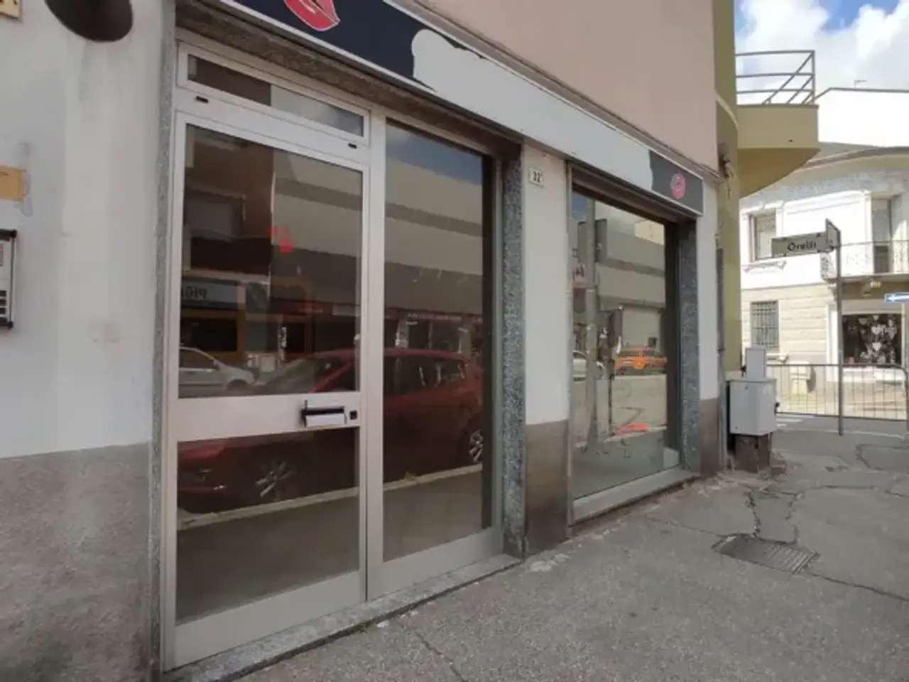 Esercizio commerciale in Novara, Piemonte, 28100, Italia, Novara, {3} - Foto 1