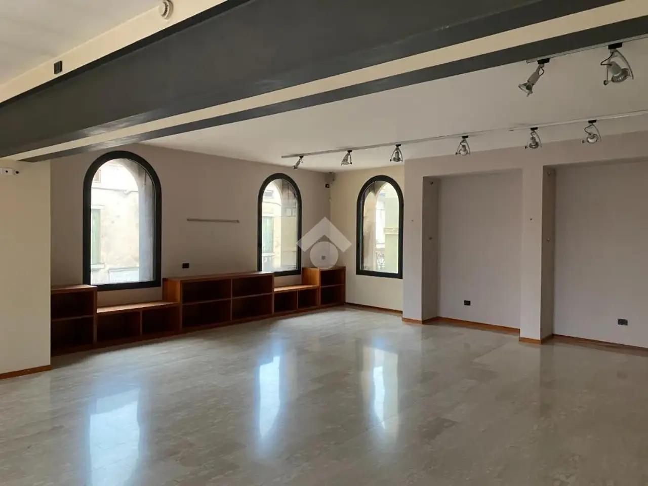 Negozio in Corso Mazzini 78, Marostica, {3} - Foto 2